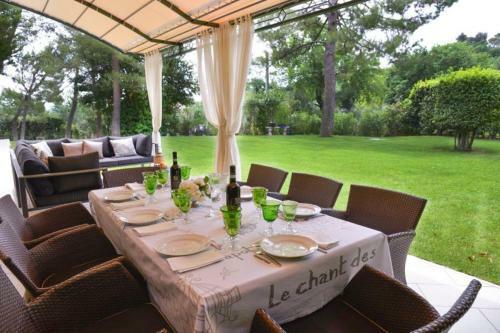 Fano Villa Sleeps 8 Pool Air Con Wifi