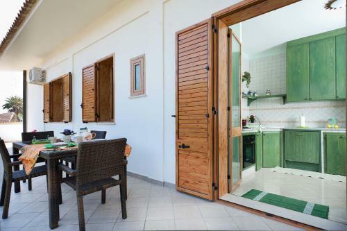 Fontane Bianche Villa Sleeps 8 Air Con Wifi