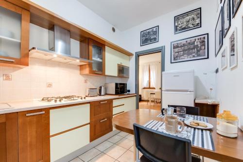 Apartamento Romagnabnb Cavour Top Flat
