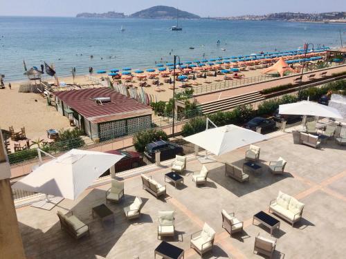 Klaton Beach Hotel
