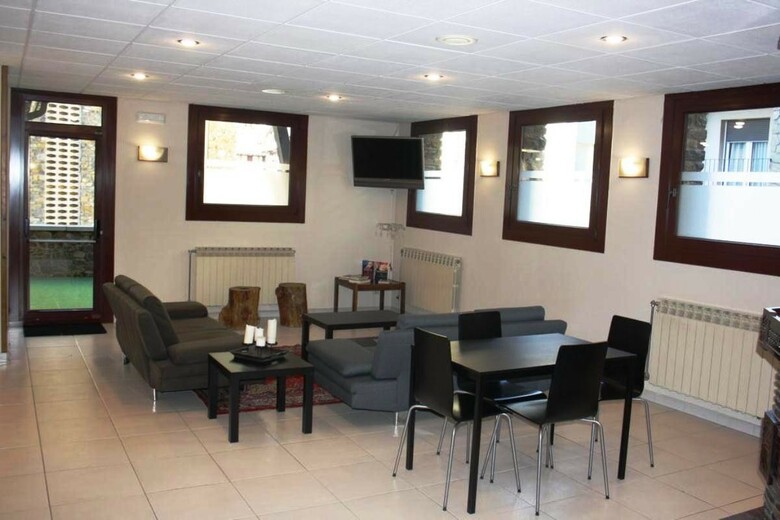 Hotel Xalet Besol�