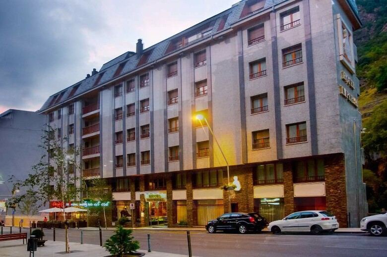 Hotel Yomo Imperial