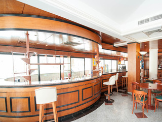 Anastasia Hotel(.)