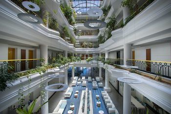 Anastasia Hotel(.)