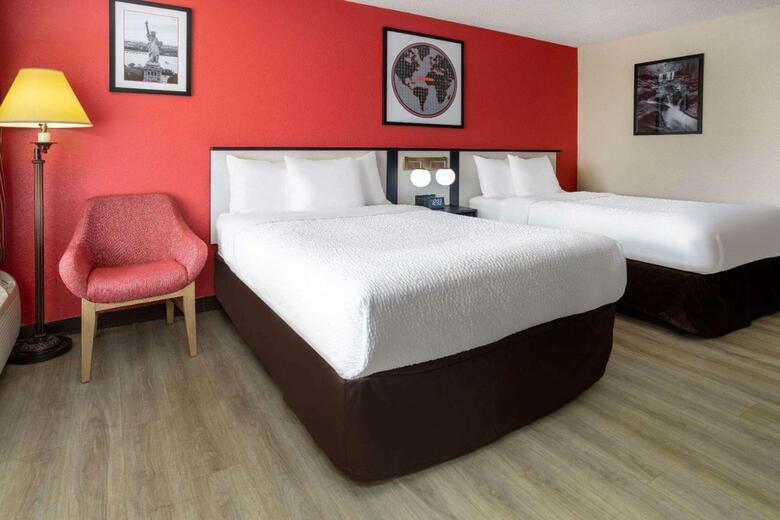 Hotel Ramada By Wyndham Rome - Verona