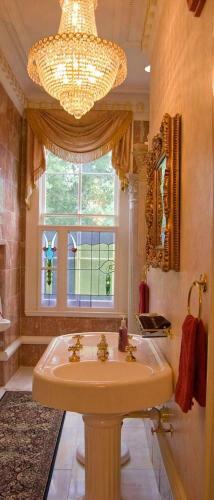 Bed & Breakfast Dansereau House