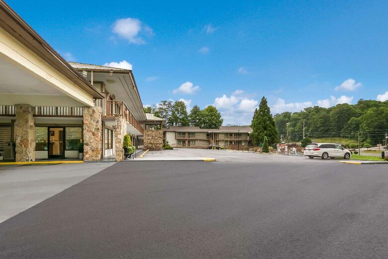 Hotel Quality Inn & Suites Mount Chalet