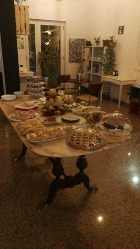 Hotel Antares Garn�