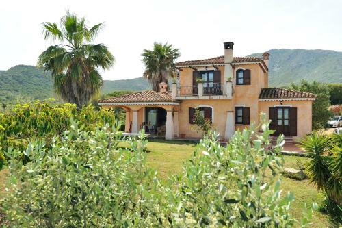 Villa Thanit B&B