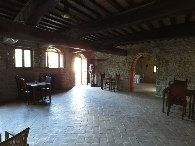 Agroturismo Castello Di Giomici