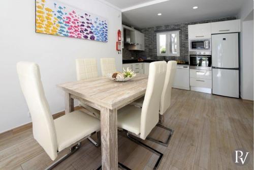 Cala D'or Apartment Sleeps 5 Pool Air Con Wifi