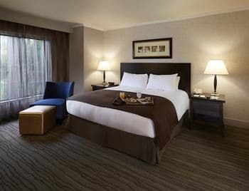 Hotel Doubletree By Hilton Claremont