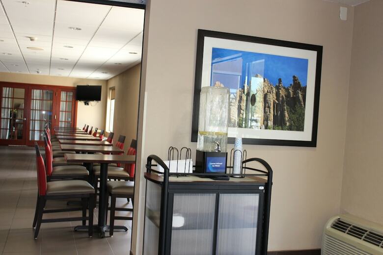 Hotel Green Valley Comfort Inn