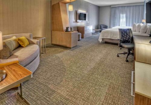 Hotel Courtyard By Marriott San Marcos
