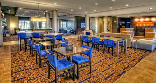 Hotel Courtyard By Marriott San Marcos