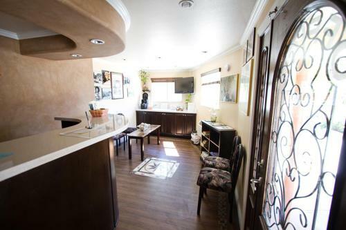 Trails Motel