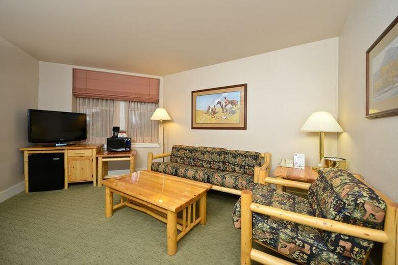 Best Western Plus Plaza Hotel