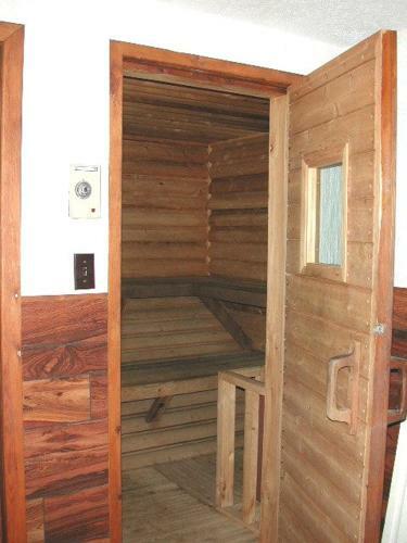 Hotel Limberlost Lodge
