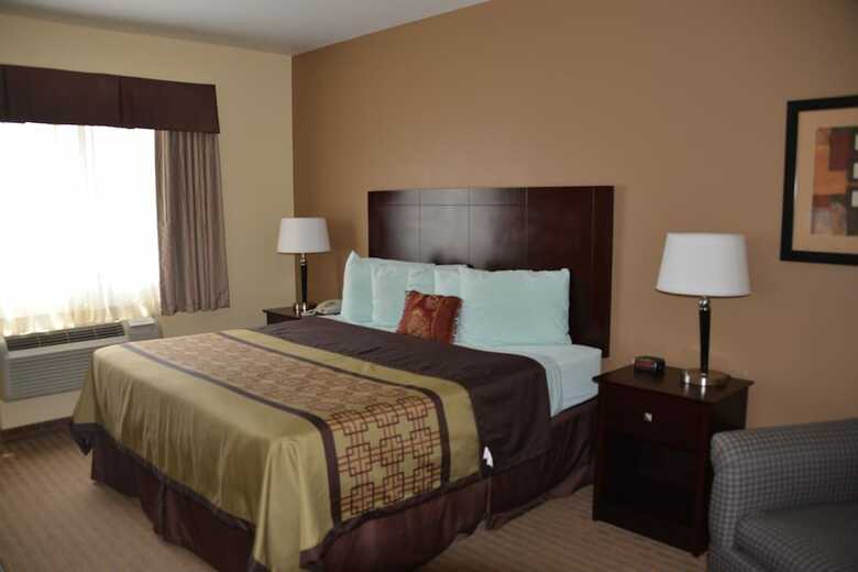 Motel Irish Inn And Suites