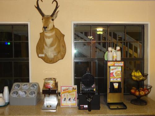 Hotel Antlers Inn