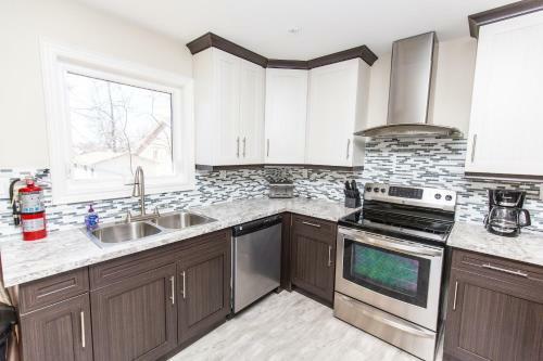 Crystal Beach Executive Cottage