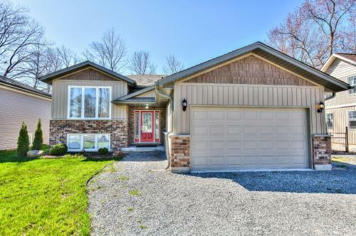 Crystal Beach Executive Cottage