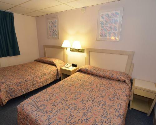 Hotel Econo Lodge Drums