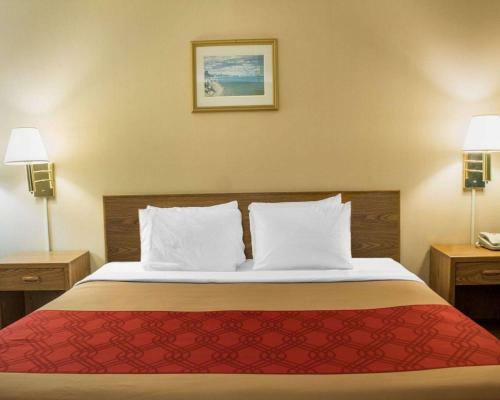 Hotel Econo Lodge Drums