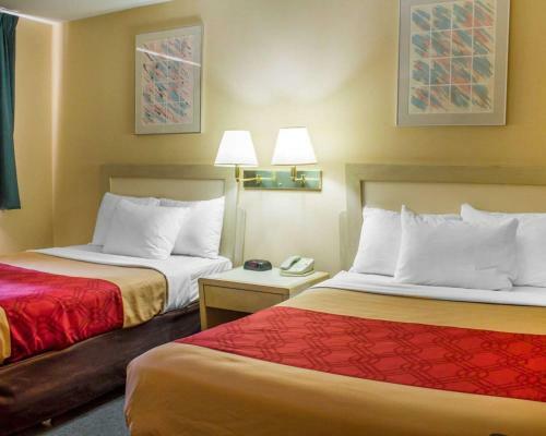 Hotel Econo Lodge Drums