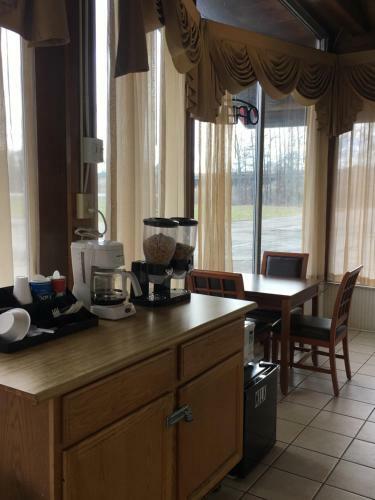 Motel Budget Lodge Newton Falls