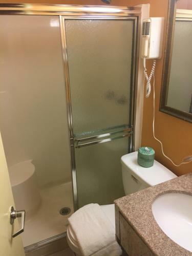 Motel Red Carpet Inn Bayshore