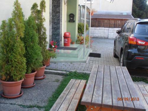 Hostal Zelen� Dom