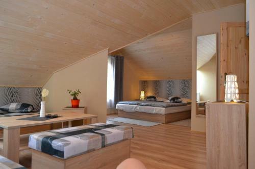 Hostal Penzion Manderlak