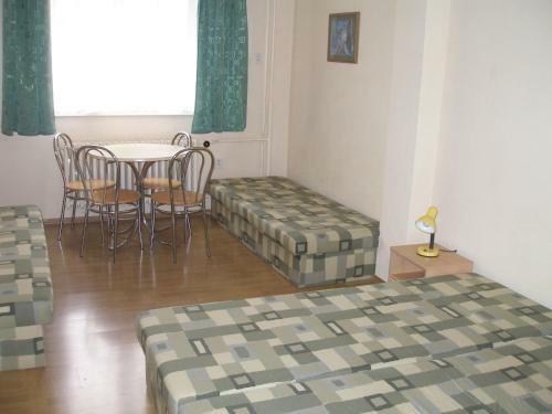 Privat 107