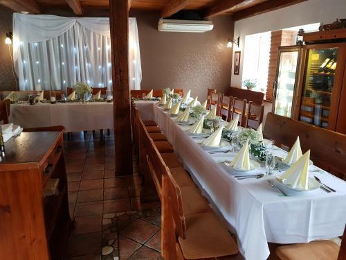 Hostal Sabbia Ristorante - Re?taur�cia A Ubytovanie Prievidza