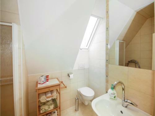 Three-bedroom Holiday Home In Partizanska Lupca