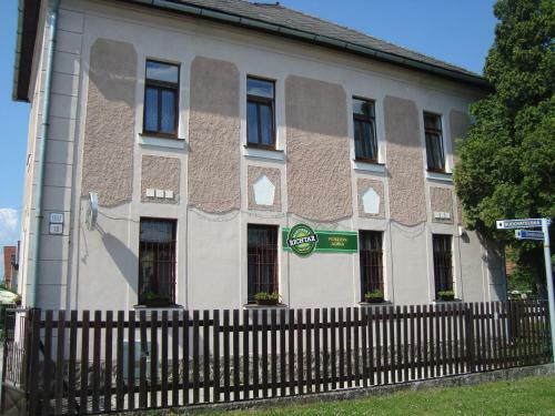 Hostal Penzion Adria