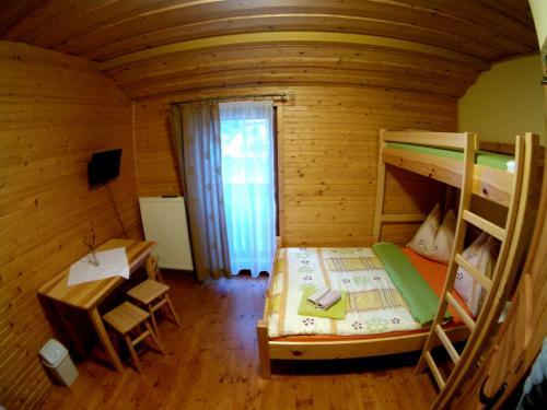 Lodge Chata Polovica Terchov�