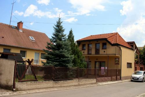 Hostal Dom Petra