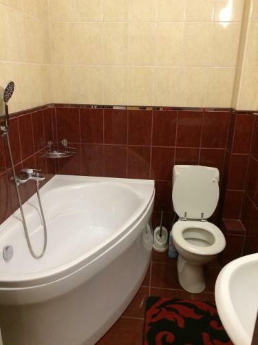 Hostal Adria Penzi�n
