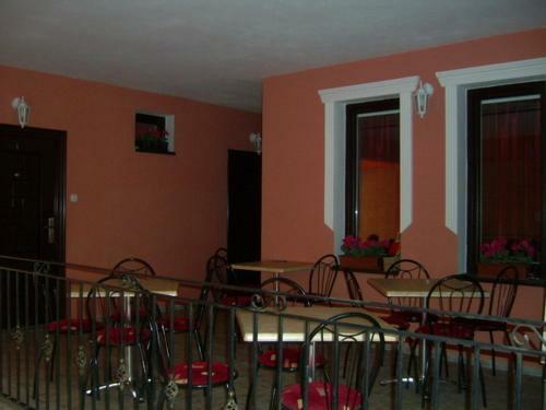 Hostal Adria Penzi�n