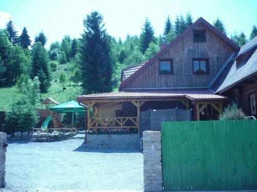 Hostal Penzi�n Bu?n�k