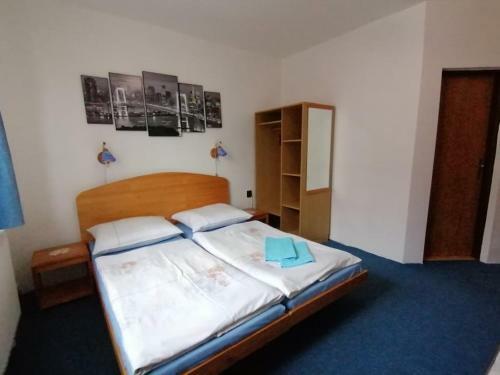 Hostal Penzi�n Po?ana