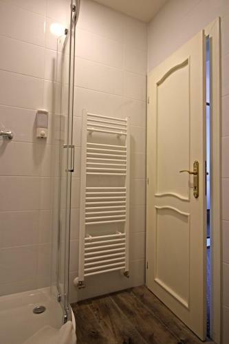 Hostal Penzion & Wellness Zoborska