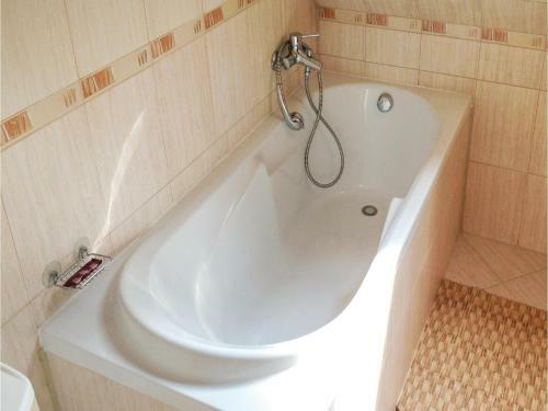 Six-bedroom Holiday Home In Stara Bystrica