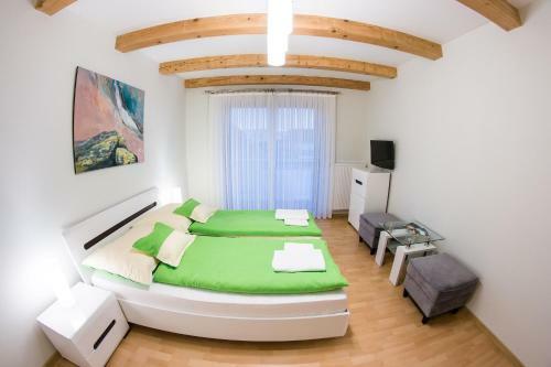 Hostal Guest House Tri Koruny