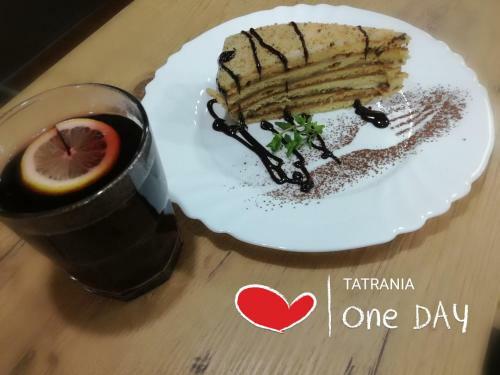 Hostal Hotel Tatrania
