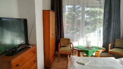 Hostal Penzi�n Toliar