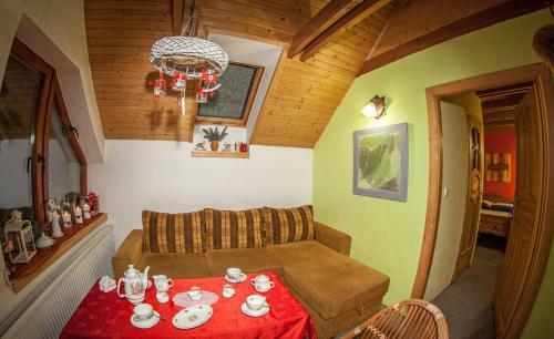 Hostal Holiday Resort ?v�rny