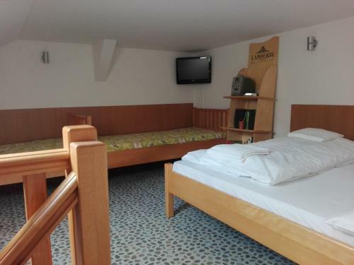 Aparthotel Fatrapark 2 Apartments House